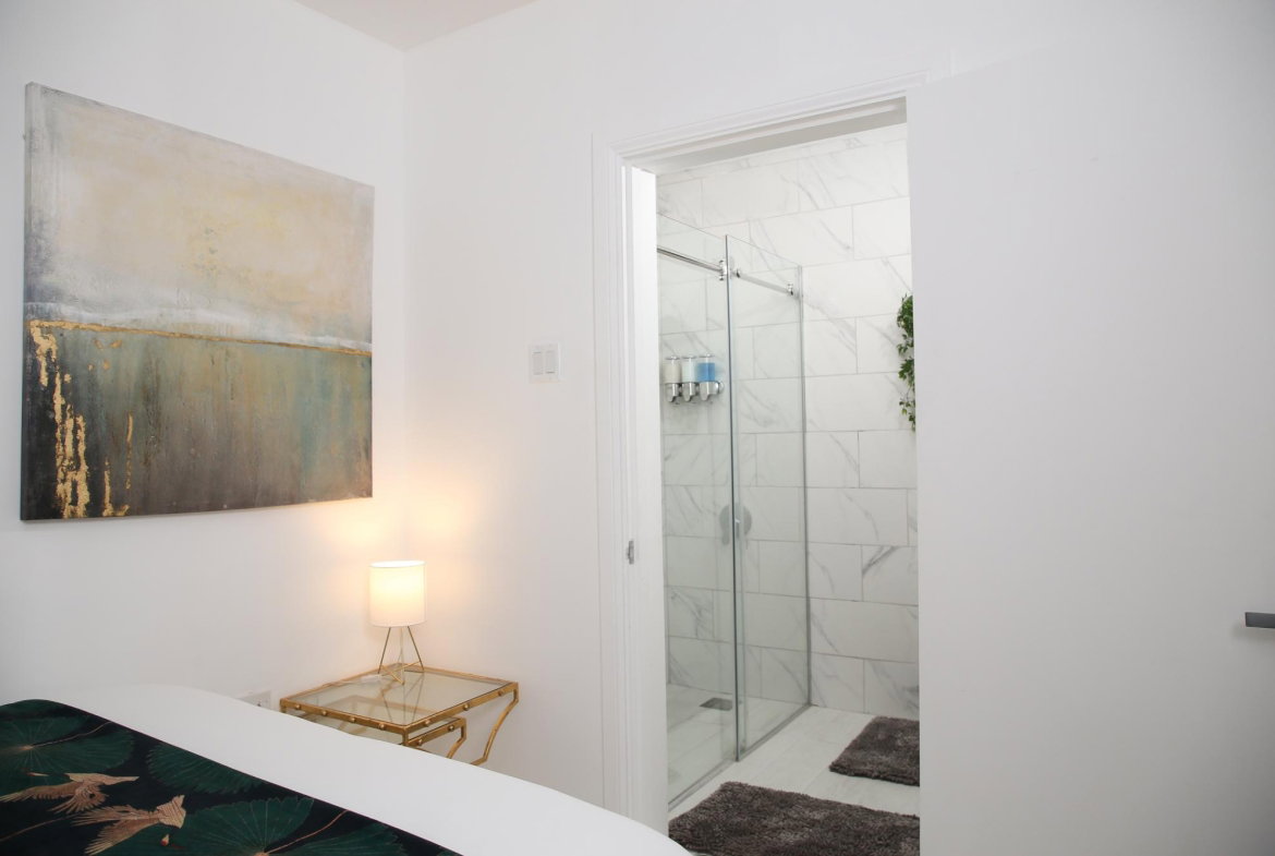 Thirteenth image of 9-11 1/2 Charlemont Avenue in Kingston 6, St. Andrew, Jamaica - property is For Sale
