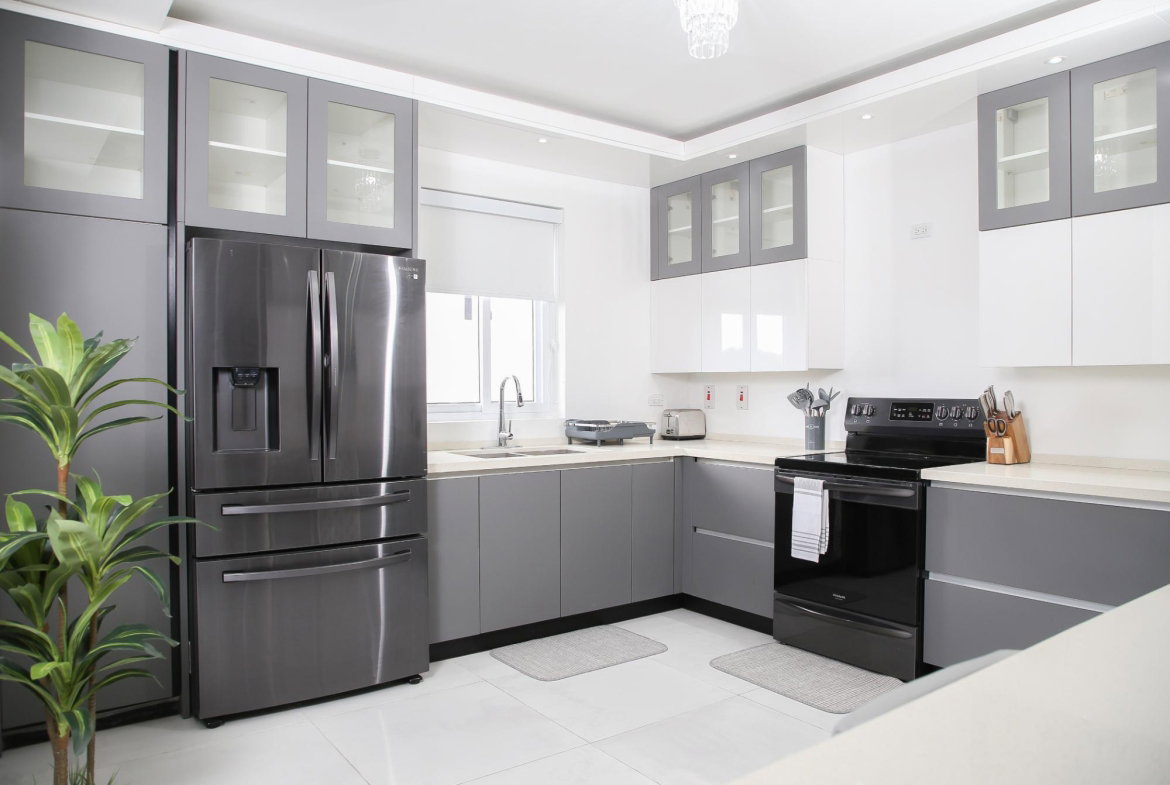 Twenty-First image of 9-11 1/2 Charlemont Avenue in Kingston 6, St. Andrew, Jamaica - property is For Sale