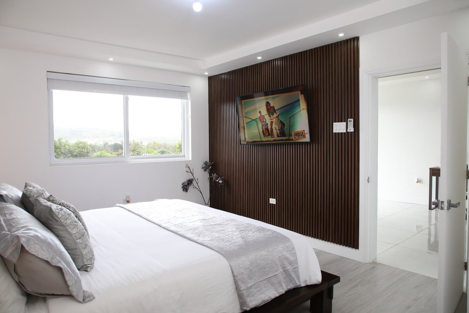 Ninth image of 9-11 1/2 Charlemont Avenue in Kingston 6, St. Andrew, Jamaica - property is For Sale