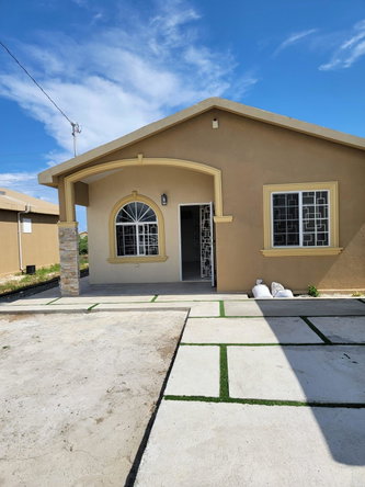 Second image of 46 Emerald Crescent, Pheonix in Phoenix Park, St. Catherine, Jamaica - property is For Rent