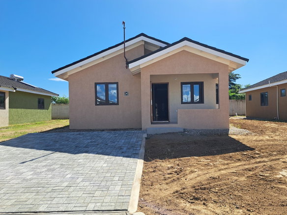 First image of 484 Oak Estate, Bernard Lodge in Bernard Lodge, St. Catherine, Jamaica - property is For Rent