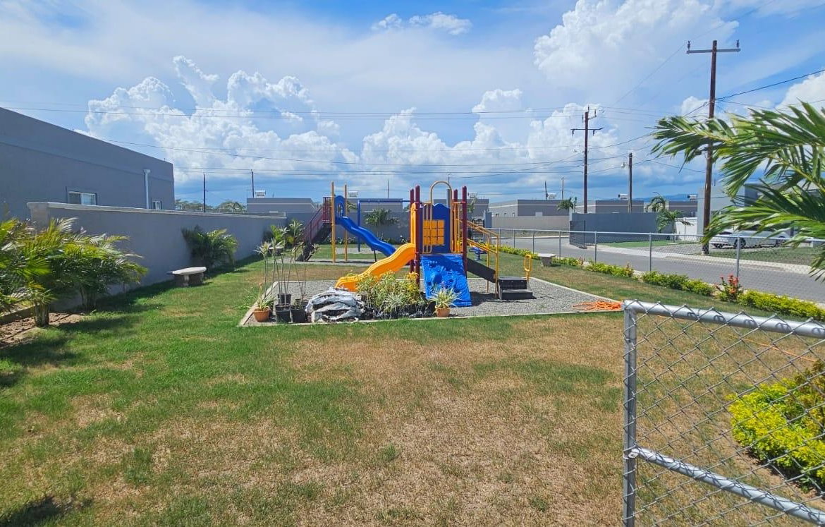 First image of C47-c47 Port Ridge Circle in Greater Portmore, St. Catherine, Jamaica - property is For Rent