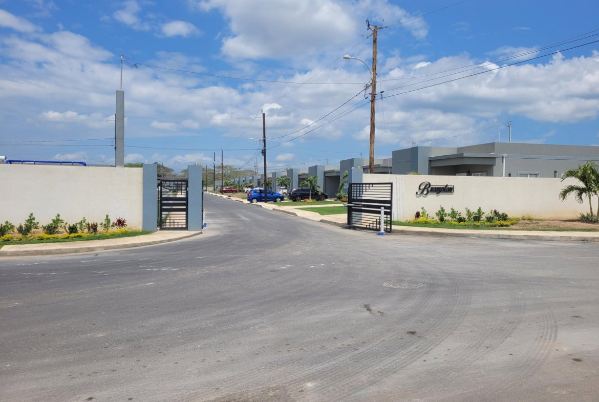 First image of 32 Cambridge Circ., Brompton in Dunbeholding, St. Catherine, Jamaica - property is For Rent