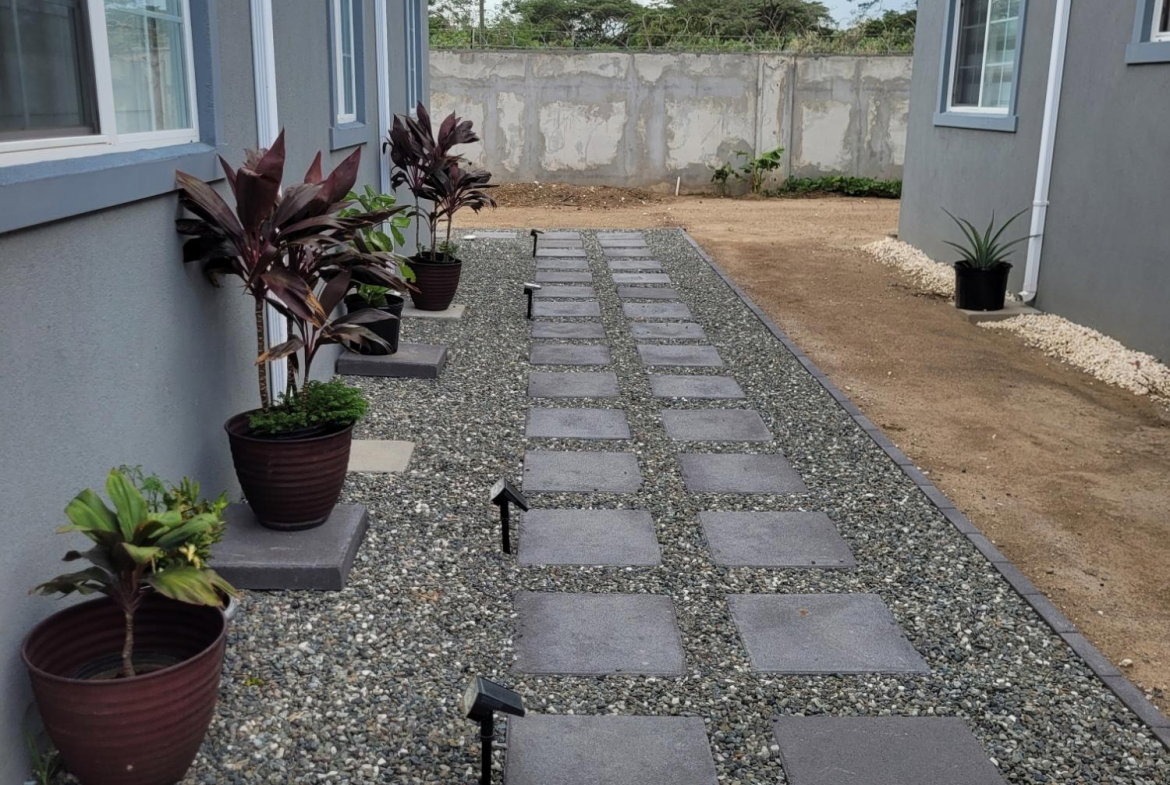 Fifteenth image of 32 Cambridge Circ., Brompton in Dunbeholding, St. Catherine, Jamaica - property is For Rent