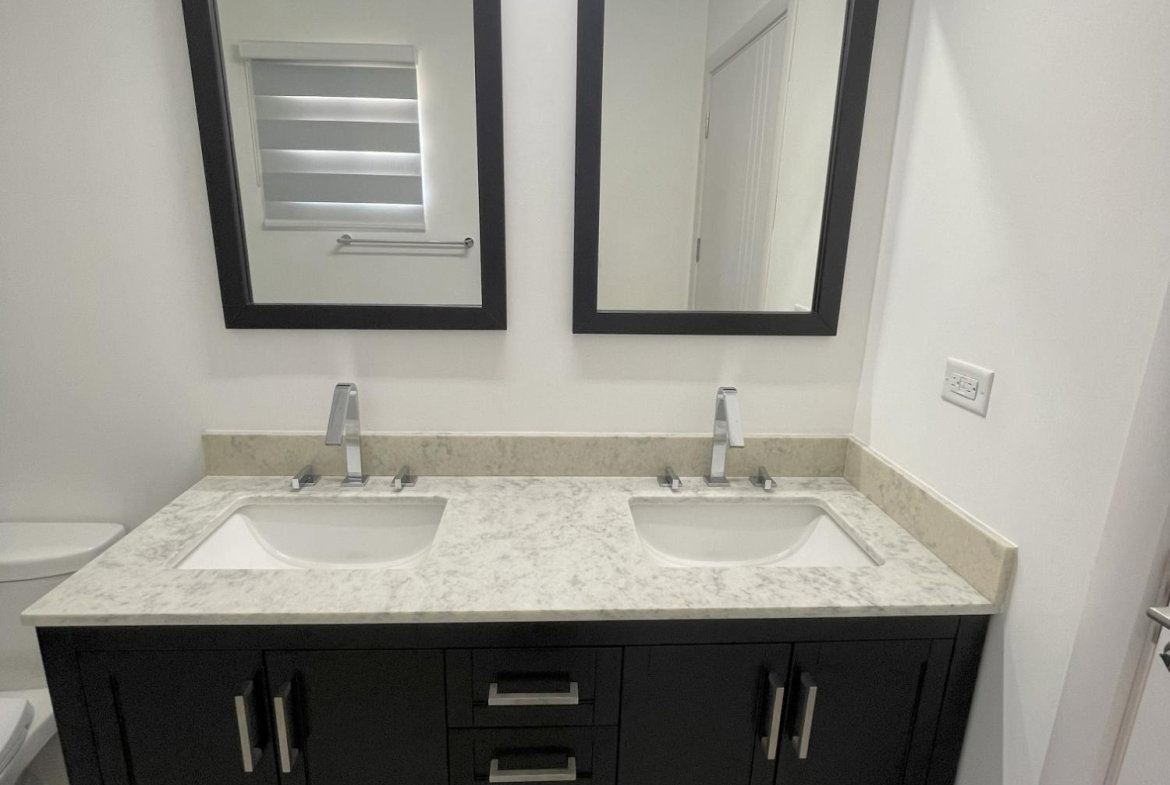Ninth image of 32 Cambridge Circ., Brompton in Dunbeholding, St. Catherine, Jamaica - property is For Rent