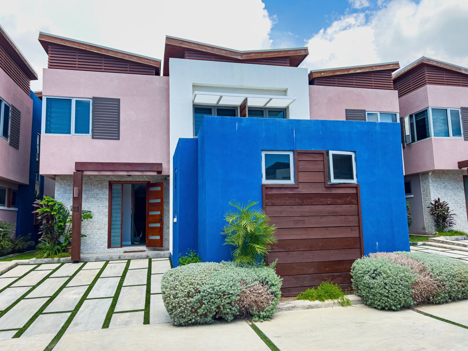 Twenty-Seventh image of Th-13-27-29 Hopefield in Kingston 6, St. Andrew, Jamaica - property is For Rent