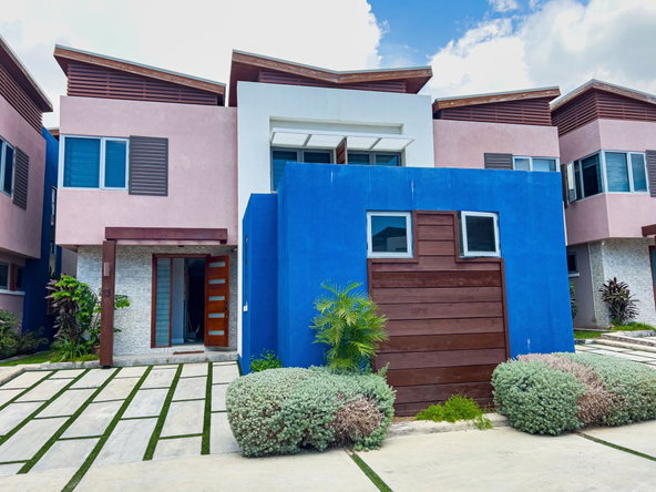 Twenty-Seventh image of Th-13-27-29 Hopefield in Kingston 6, St. Andrew, Jamaica - property is For Rent