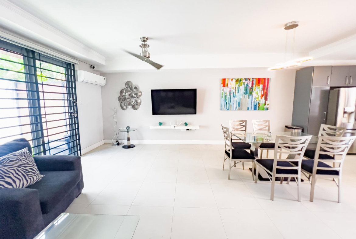 Fifth image of Th-13-27-29 Hopefield in Kingston 6, St. Andrew, Jamaica - property is For Rent