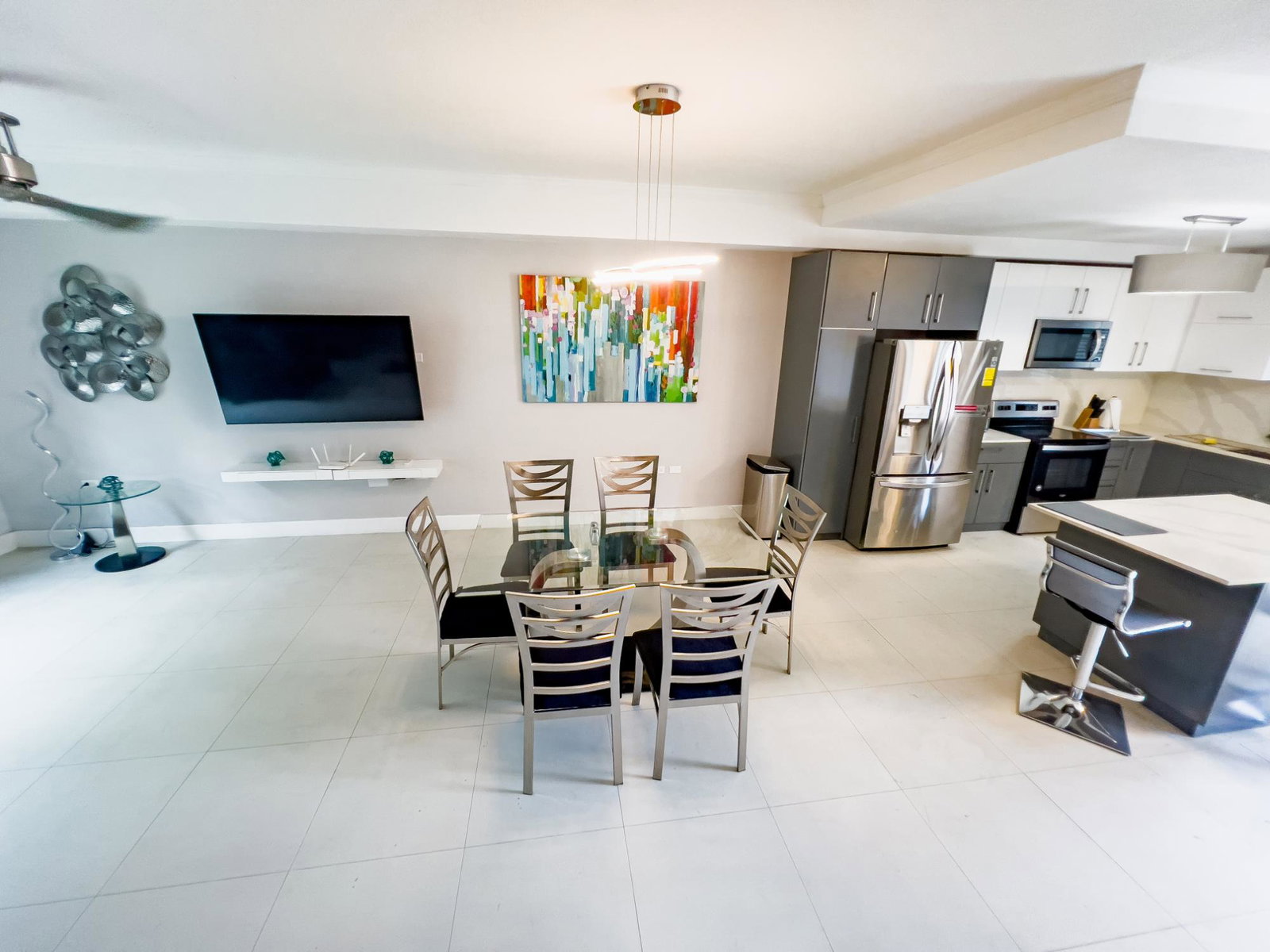 Sixth image of Th-13-27-29 Hopefield in Kingston 6, St. Andrew, Jamaica - property is For Rent