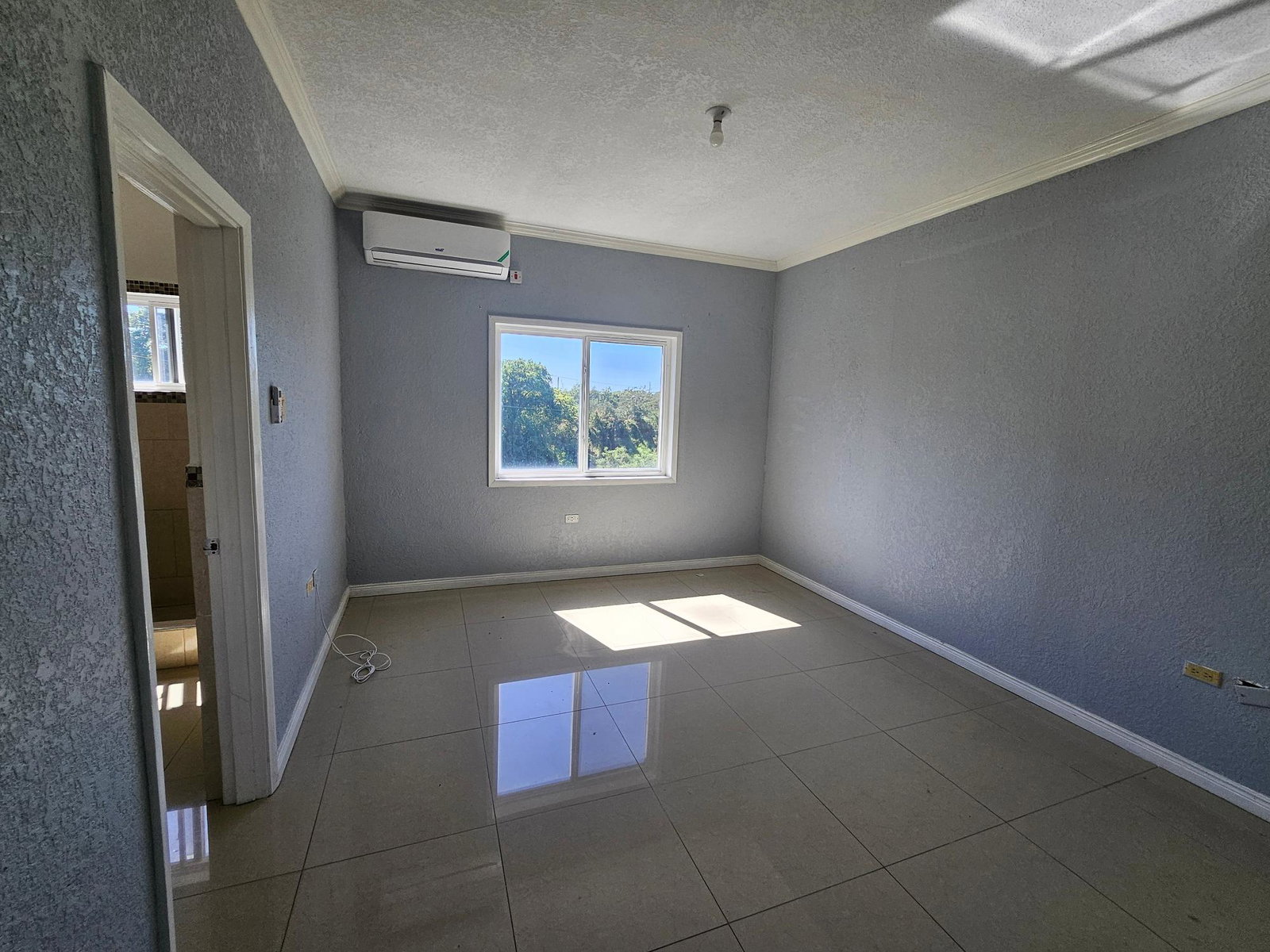 Sixth image of 21- Washington Drive in Kingston 10, St. Andrew, Jamaica - property is For Rent