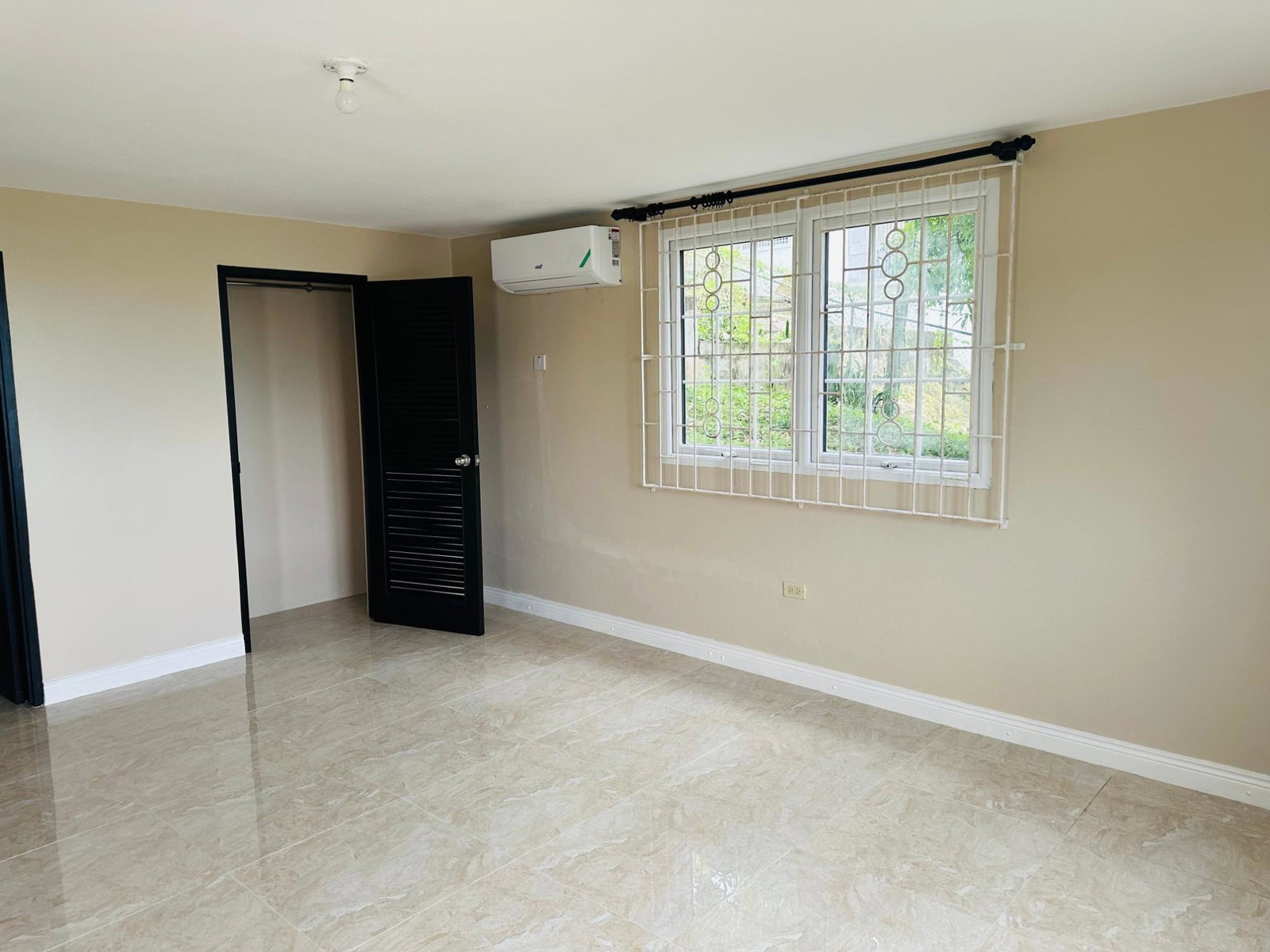 Modern-Studio-Apartment-for-Rent-in-St.-James-Jamaica Fifth image of 1-28 Lagoon View Walk in Bogue, St. James, Jamaica - property is For Rent