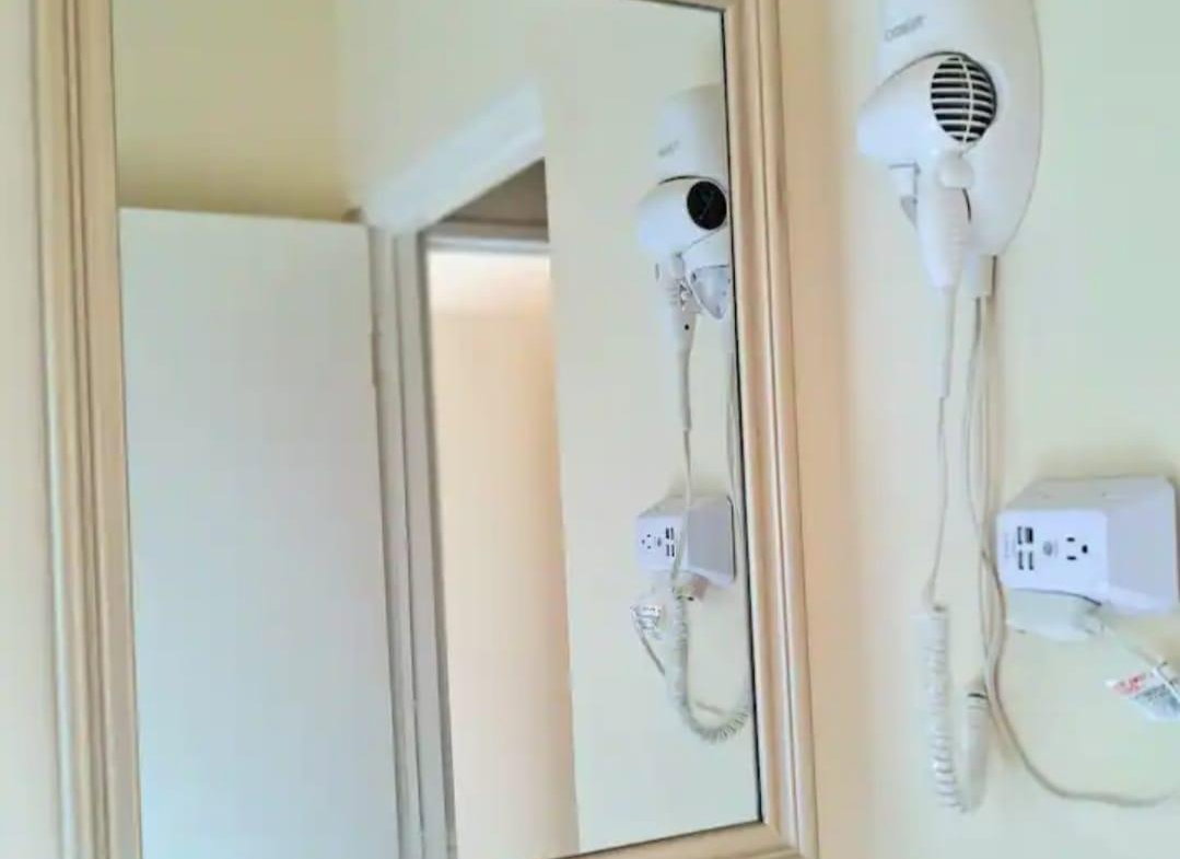 Seventeenth image of 87 Edmund Ridge Estate in SPOT VALLEY, St. James, Jamaica - property is For Rent