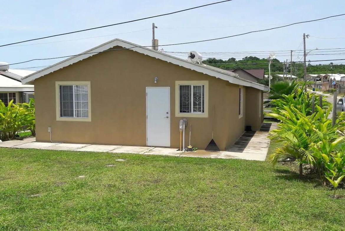 Second image of 699 Montego West Village in Fairfield, St. James, Jamaica - property is For Rent