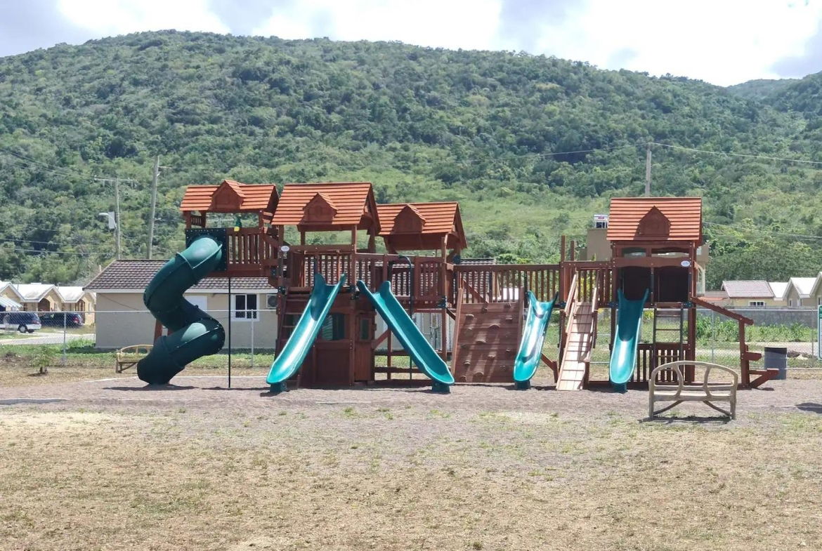 Twentieth image of 699 Montego West Village in Fairfield, St. James, Jamaica - property is For Rent