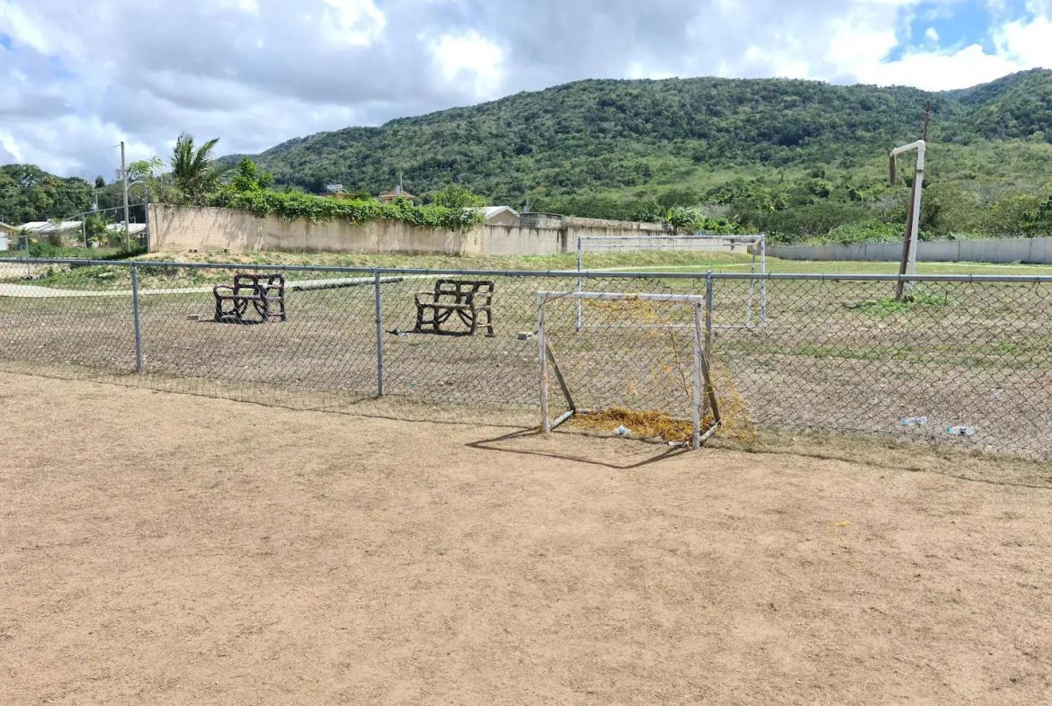 Twenty-Second image of 699 Montego West Village in Fairfield, St. James, Jamaica - property is For Rent