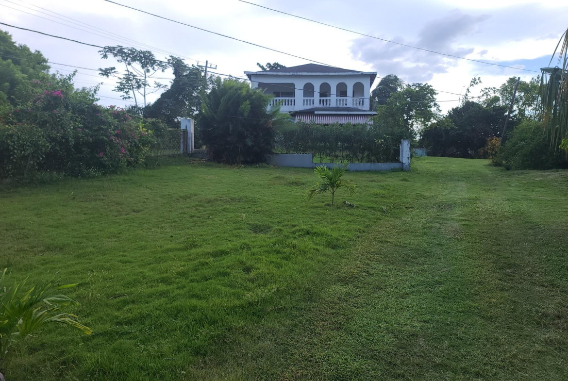 Fifth image of 86- Main Street, Santa Cruz in Santa Cruz, St. Elizabeth, Jamaica - property is For Sale