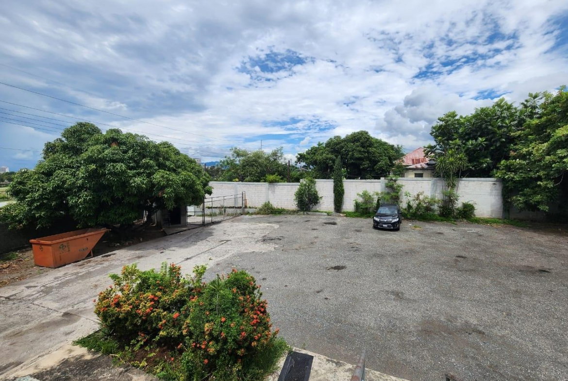 Fourth image of 184 Mountain View Avenue in Kingston 6, St. Andrew, Jamaica - property is For Rent