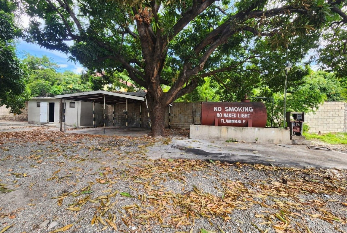 Seventh image of 184 Mountain View Avenue in Kingston 6, St. Andrew, Jamaica - property is For Rent