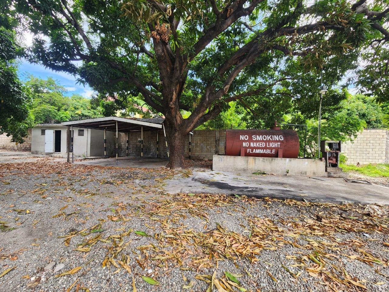 Prime-Office-Space-for-Rent-in-St.-Andrew-Jamaica-1500-sq-ft Seventh image of 184 Mountain View Avenue in Kingston 6, St. Andrew, Jamaica - property is For Rent