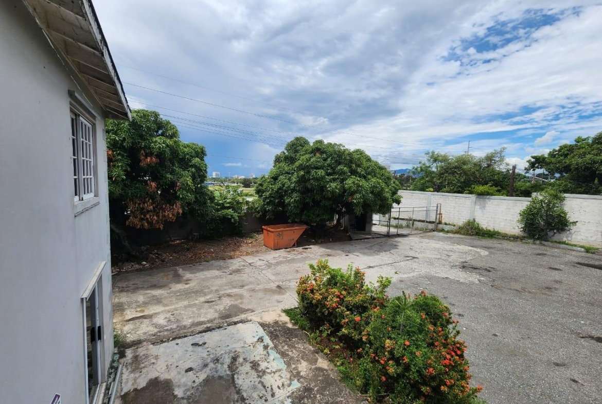 Ninth image of 184 Mountain View Avenue in Kingston 6, St. Andrew, Jamaica - property is For Rent