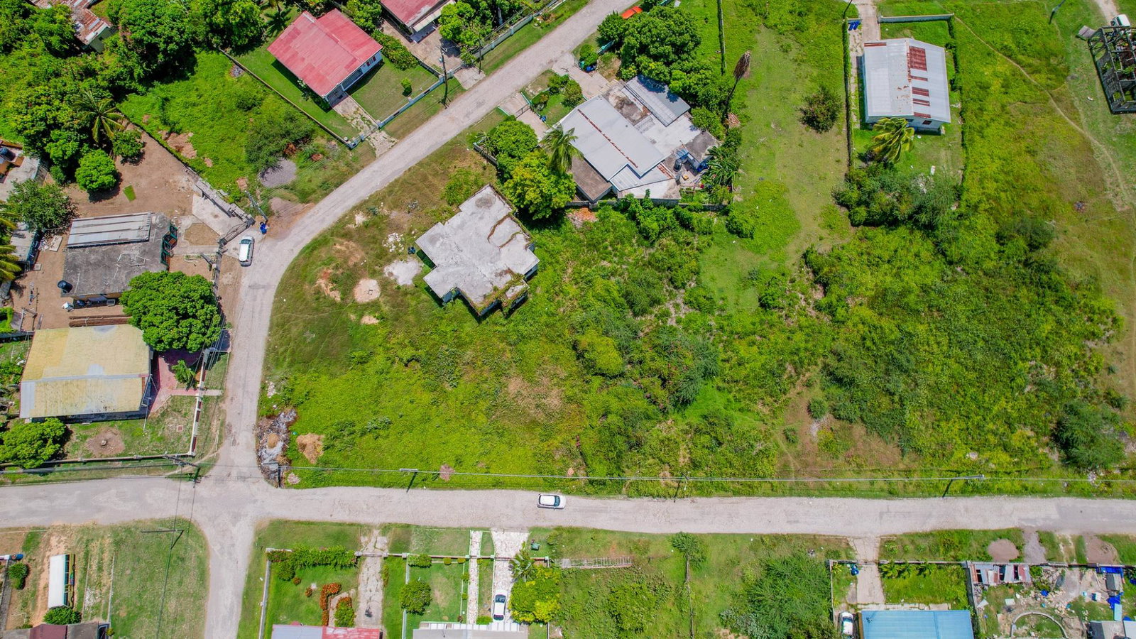 Seventh image of Dupont Ave in Spanish Town, St. Catherine, Jamaica - property is For Sale