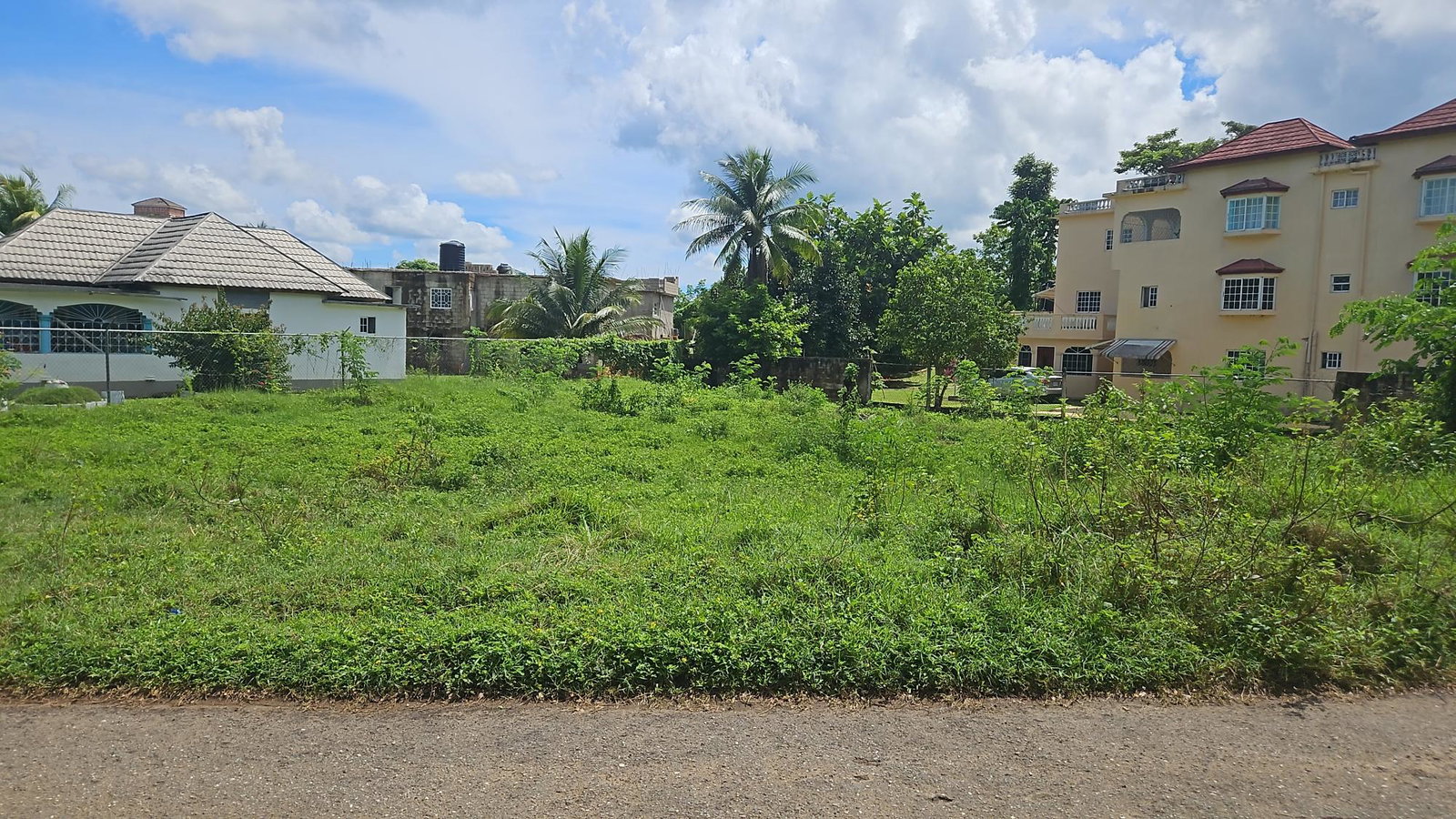Second image of Linstead Wellington Ave in MICKLETON MEADOWS, St. Catherine, Jamaica - property is For Sale