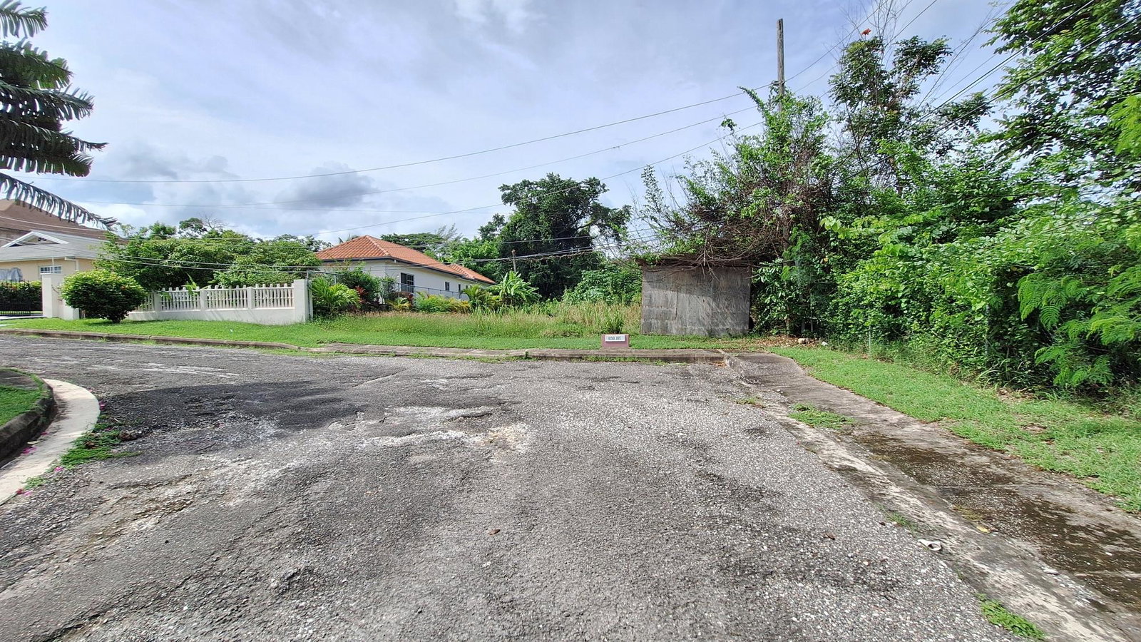 Second image of 12 Rova Avenue,vista Del Mar in Mammee Bay, St. Ann, Jamaica - property is For Sale