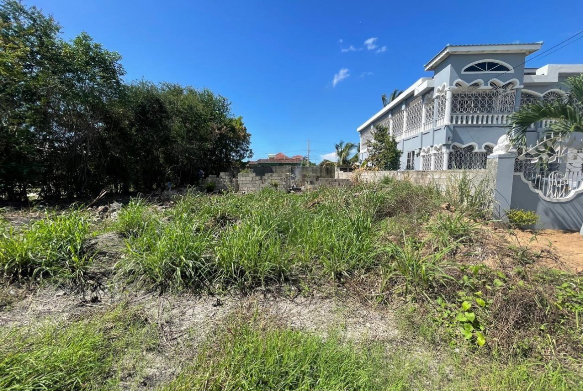 First image of 1333 Valerie Crescent in Spanish Town, St. Catherine, Jamaica - property is For Sale