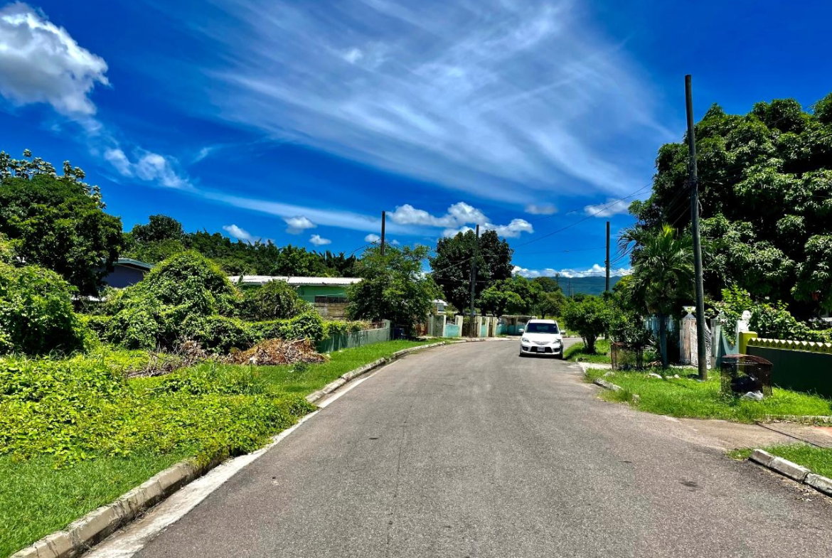 Third image of 52 Grants Crescent in Spanish Town, St. Catherine, Jamaica - property is For Sale