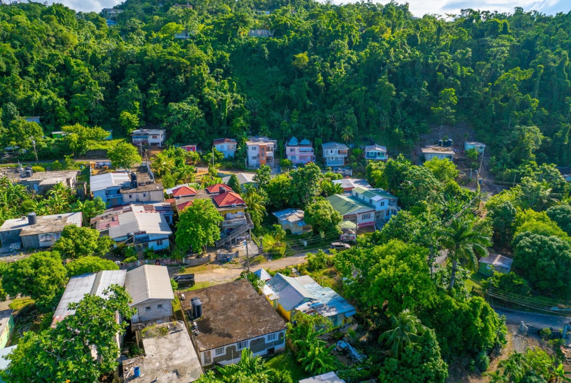 Tenth image of 23 Crouton Close in Drapers, Portland, Jamaica - property is For Sale