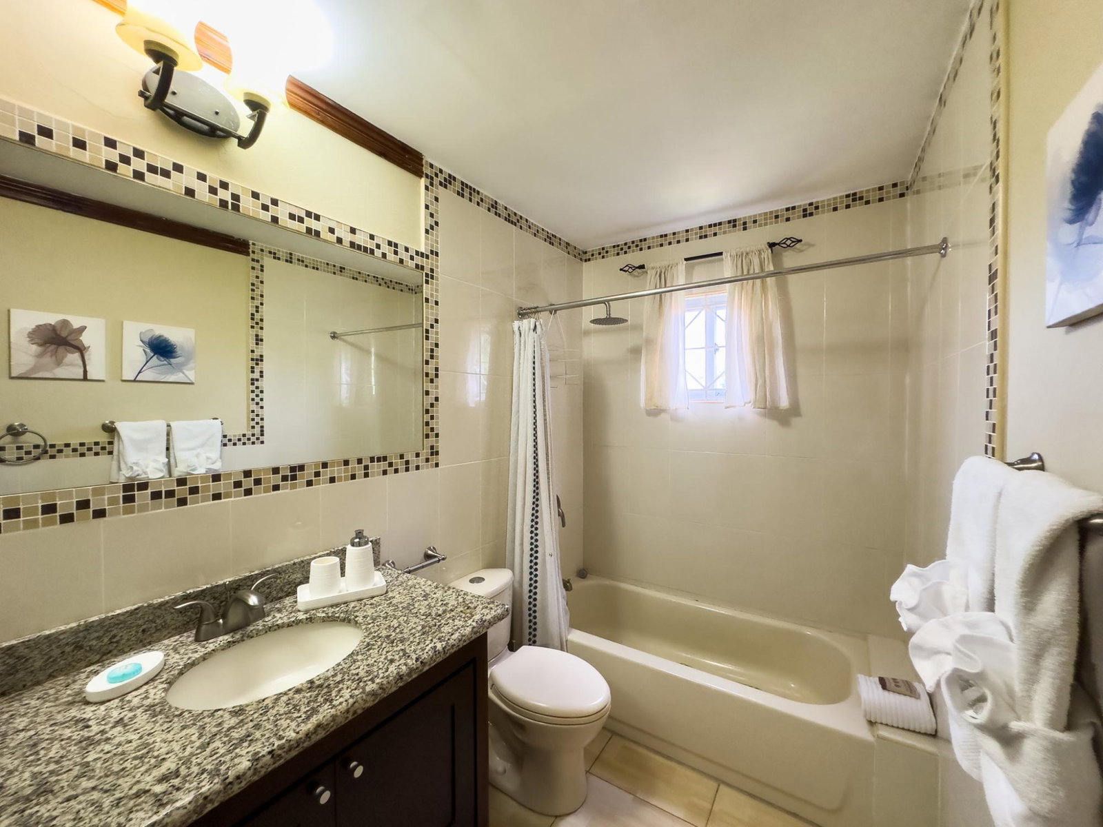 Twelfth image of 5- 37 Linstone Crescent in Kingston 6, St. Andrew, Jamaica - property is For Rent