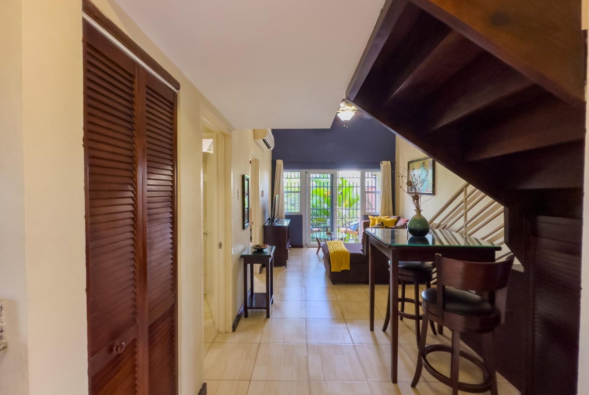 Sixth image of 5- 37 Linstone Crescent in Kingston 6, St. Andrew, Jamaica - property is For Rent