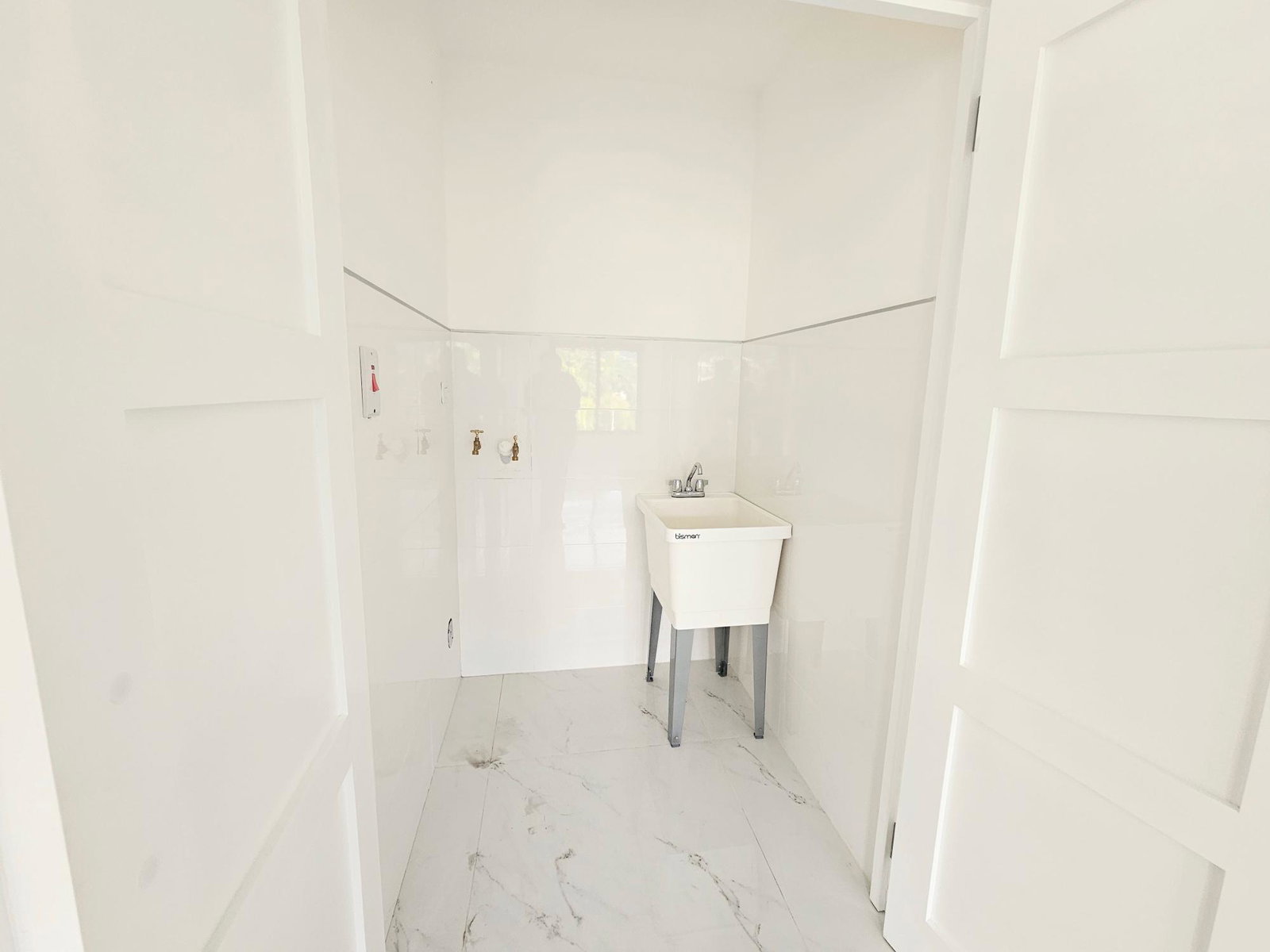 Spacious-1-Bedroom-Apartment-for-Rent-in-Kingston-8-Barbican-Area Eighth image of 5-37 Hibiscus Drive in Kingston 8, St. Andrew, Jamaica - property is For Rent