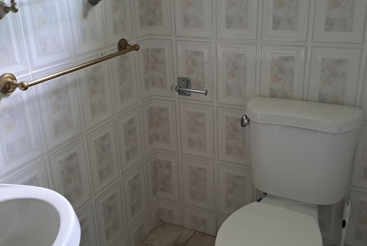 Fourteenth image of West Oakridge in Kingston 8, St. Andrew, Jamaica - property is For Rent