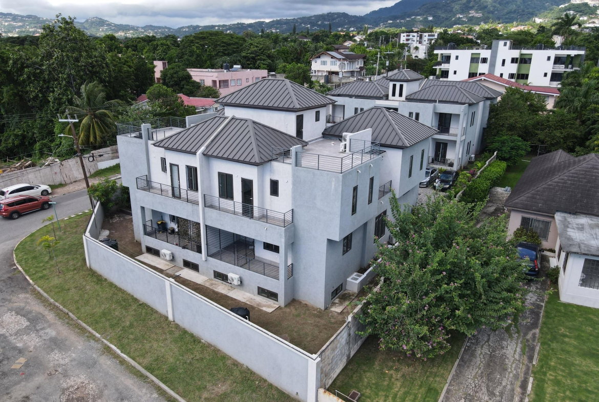 Sixteenth image of 4-1 Russell Heights in Cherry Gardens, St. Andrew, Jamaica - property is For Rent