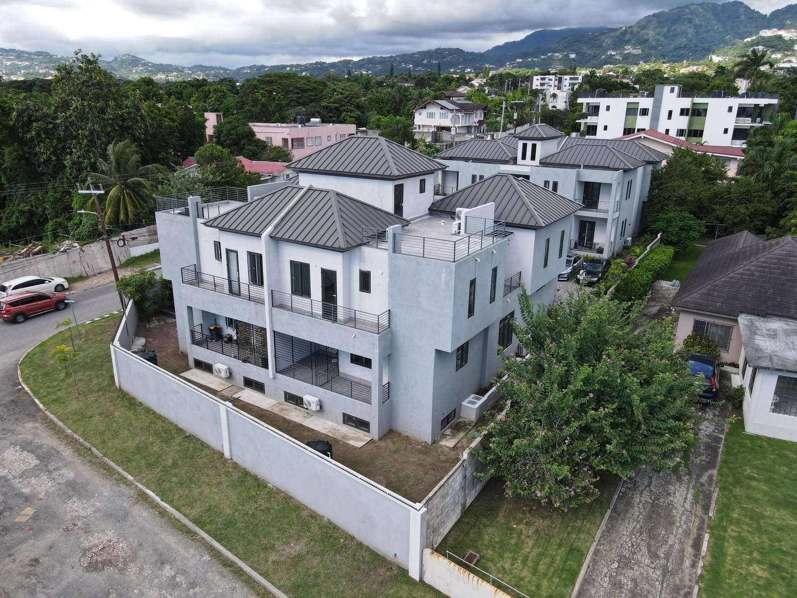 Sixteenth image of 4-1 Russell Heights in Cherry Gardens, St. Andrew, Jamaica - property is For Rent