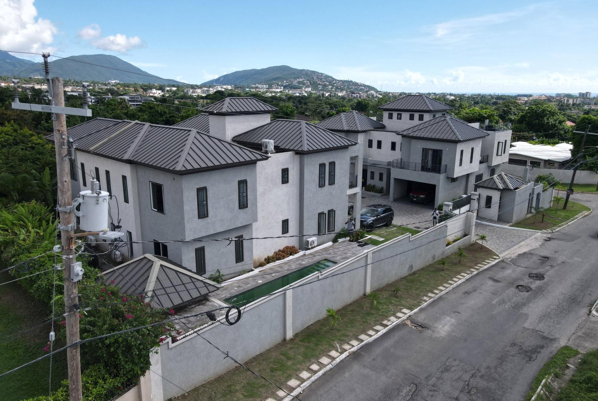 Seventeenth image of 4-1 Russell Heights in Cherry Gardens, St. Andrew, Jamaica - property is For Rent