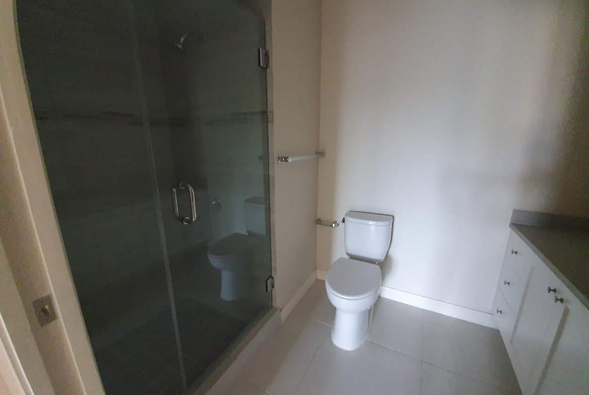 Ninth image of 5-7 Comlin Bank Road in Kingston 5, St. Andrew, Jamaica - property is For Rent