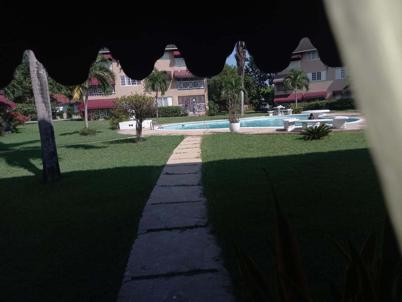 Fifteenth image of Apt 101c-14 Kingsway Avenue, Kingston in Kingston 10, St. Andrew, Jamaica - property is For Rent