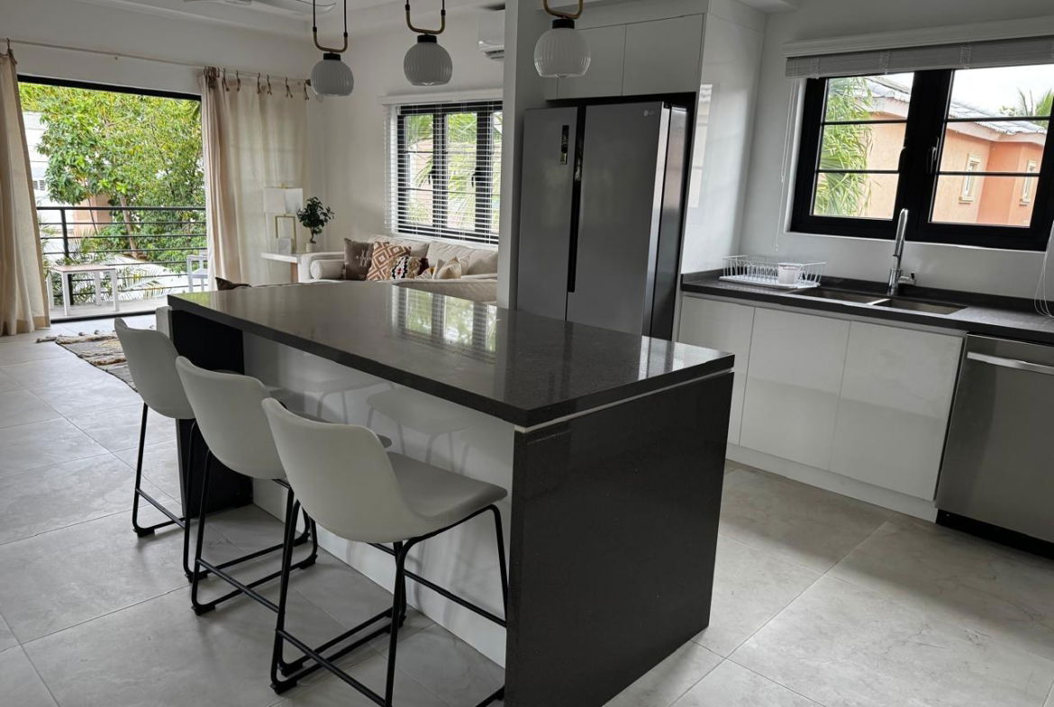 Tenth image of 83 Shortwood Road in KINGSTON, Kingston, Jamaica - property is For Rent