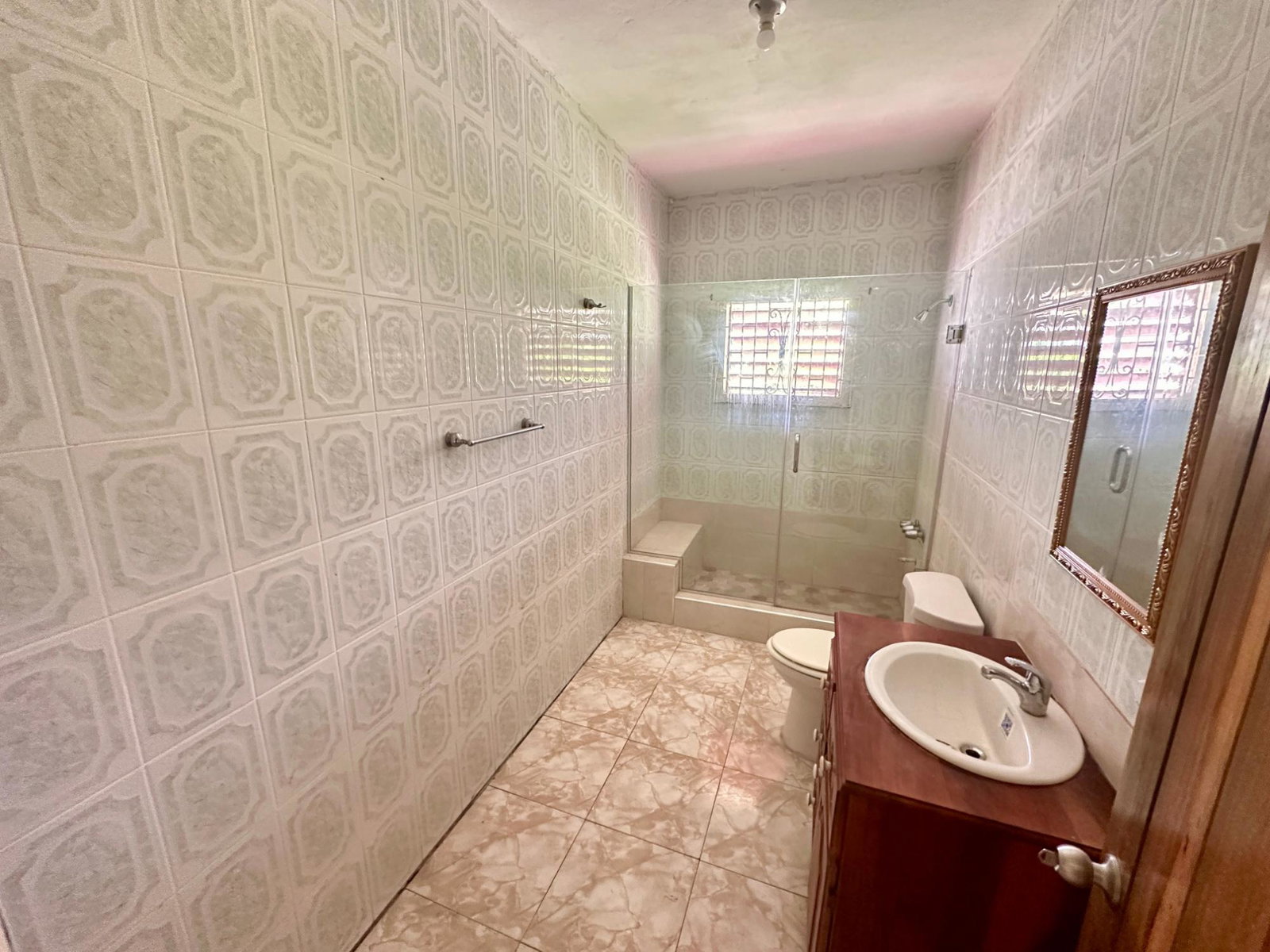 Spacious-2-Bedroom-Apartment-for-Rent-in-Northern-Estates-St.-James Seventh image of B-565 Block 14, Part of Norther in Lilliput, St. James, Jamaica - property is For Rent