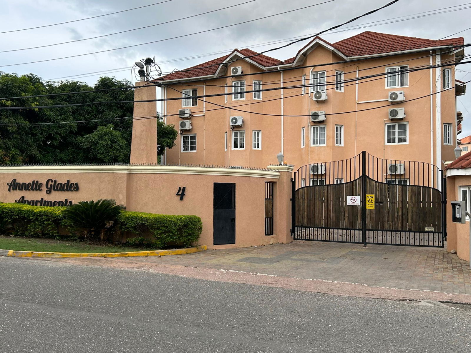 First image of 8b-4 Annette Crescent in Kingston 10, St. Andrew, Jamaica - property is For Rent