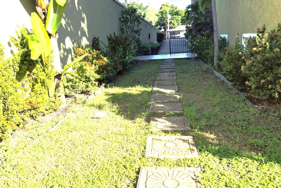 Sixteenth image of 9-3 Washington Drive in Kingston 10, St. Andrew, Jamaica - property is For Sale