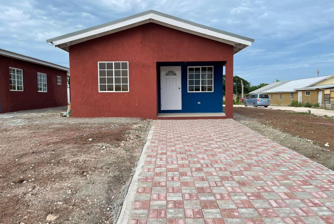 First image of 88 Roseneath Park in Old Harbour, St. Catherine, Jamaica - property is For Sale