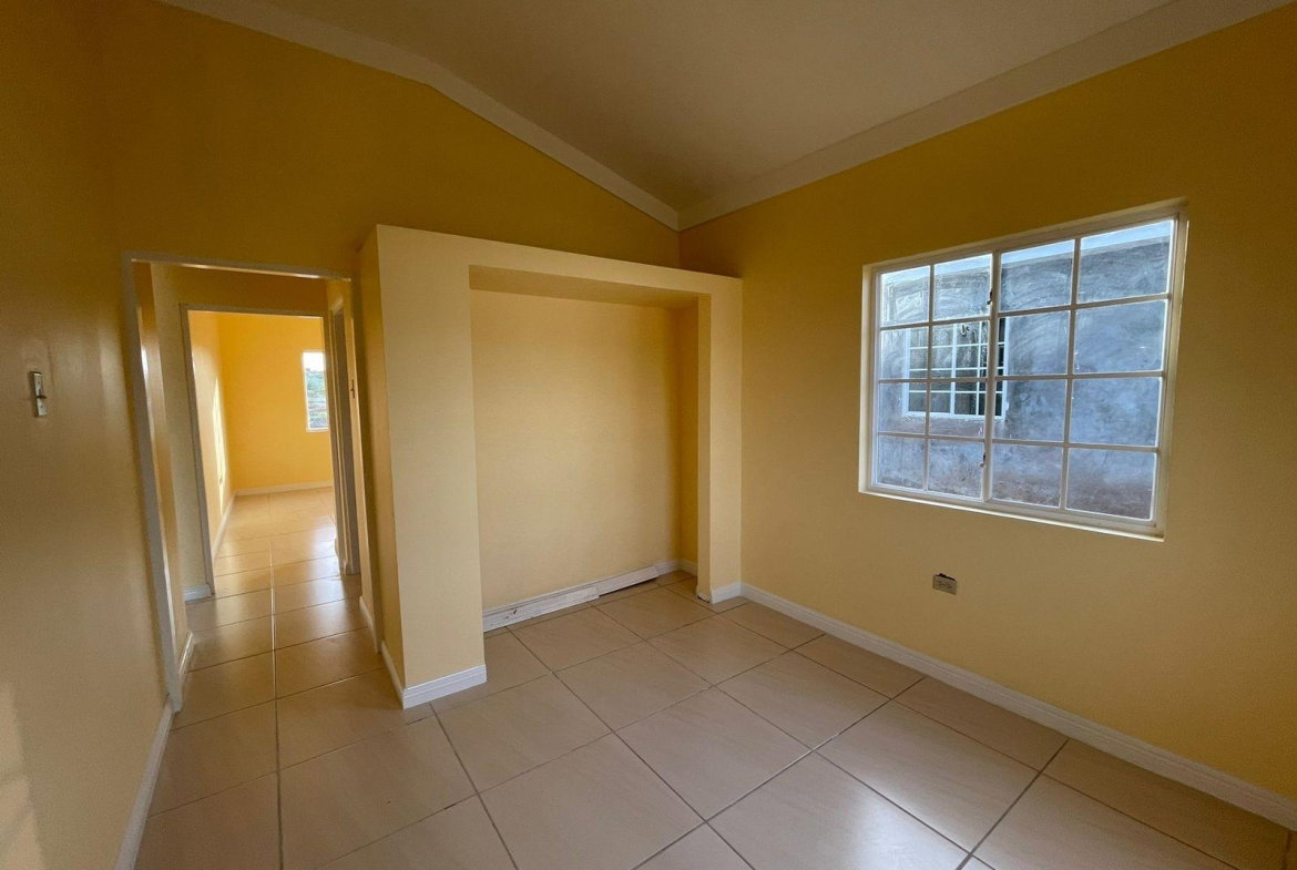 Seventh image of 102 Roseneath Park in Old Harbour, St. Catherine, Jamaica - property is For Sale