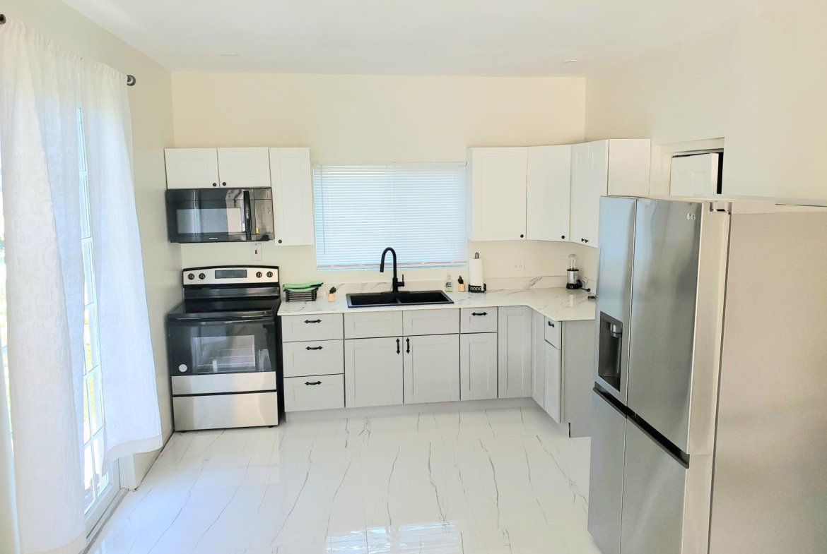 Seventh image of 381 b- Camelot Boulevard in Discovery Bay, St. Ann, Jamaica - property is For Rent