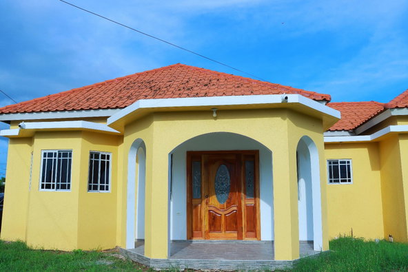 Second image of 21 Aqueduct Country Club in Bushy Park, St. Catherine, Jamaica - property is For Rent