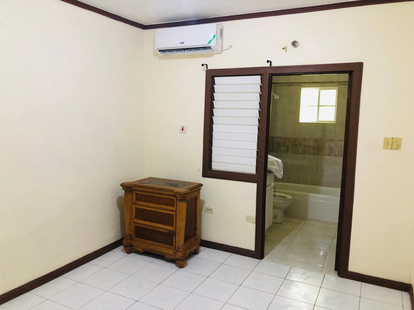 Seventh image of 1-449 st Andrew Terrace in Montego Bay, St. James, Jamaica - property is For Rent