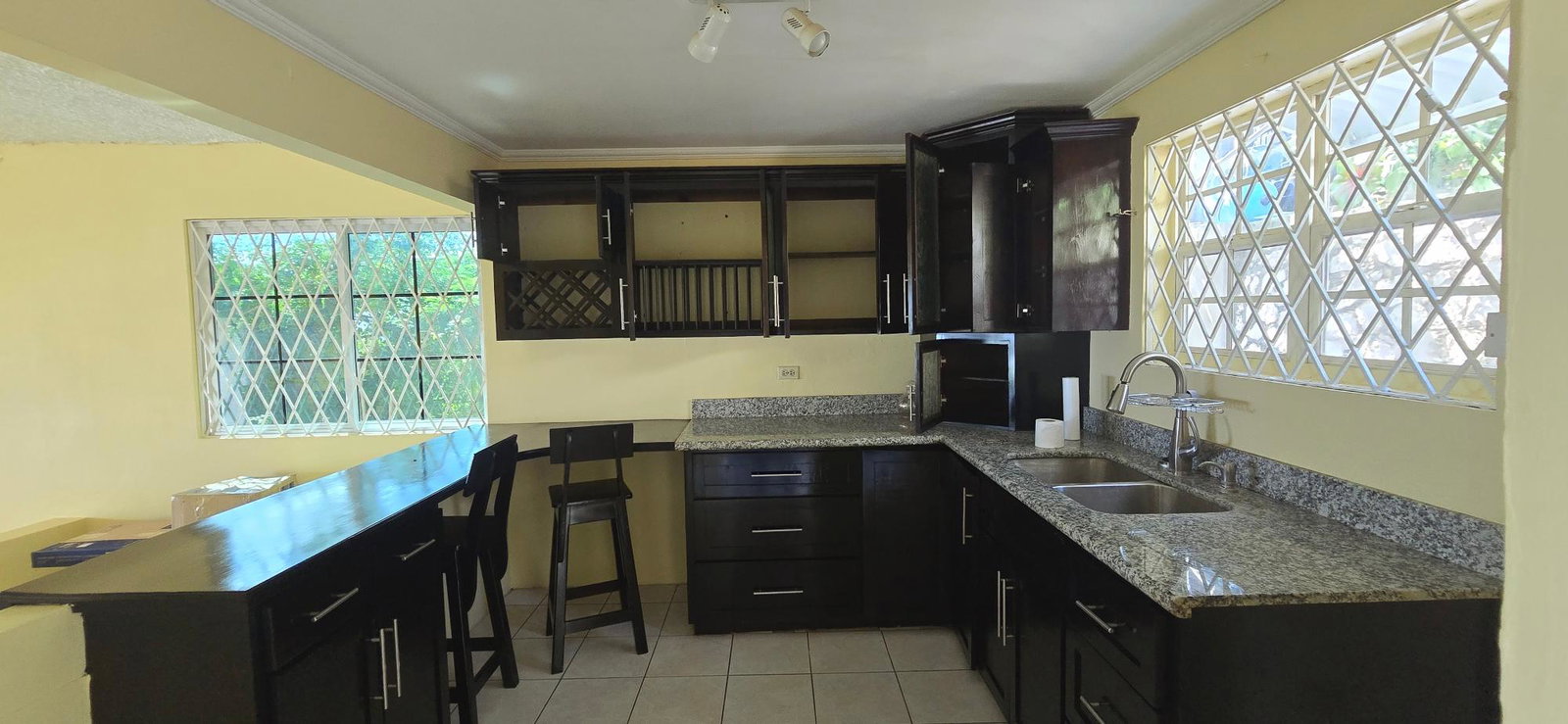 Ninth image of 4a-36 Leas Flat in Kingston 19, St. Andrew, Jamaica - property is For Rent