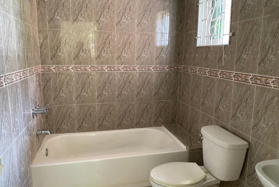 Twelfth image of 193 Canal Drive in Bridgeport, St. Catherine, Jamaica - property is For Rent